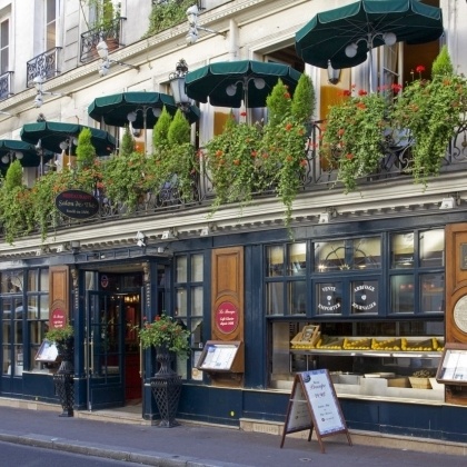 パリに登場した、最初のカフェ