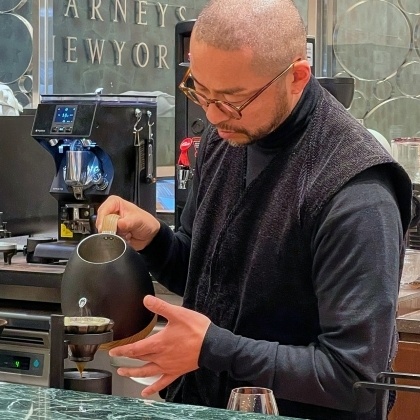 石井康雄さん焙煎の「Black Moon Geisha」を、自ら淹れた特別な一日。