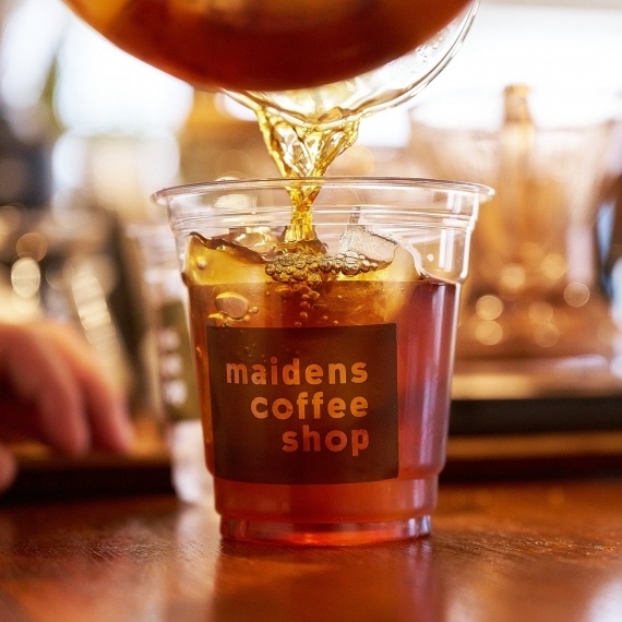 セレクトショップにコーヒーを。神保町の「本物」が集まる場所、MAIDENS SHOP JIMBOCHO【CROWD ROASTER 導入事例】  